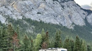 10 Compelling Reasons To Travel Full Time In An RV